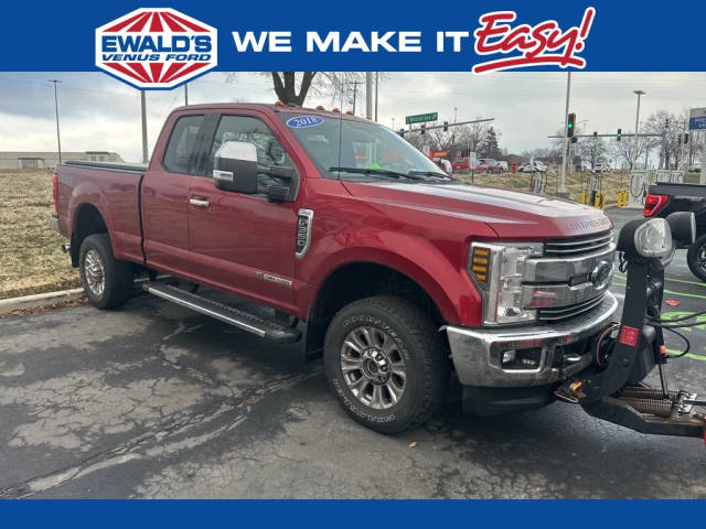 2018 Ford F-350 Super Duty LARIAT 4WD photo