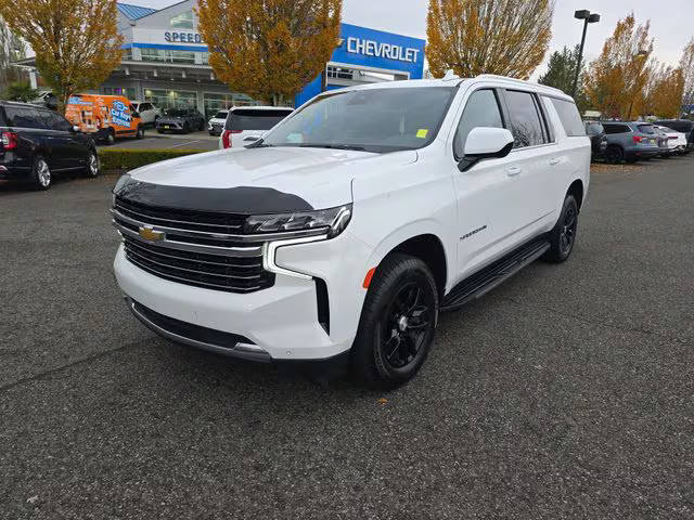 2023 Chevrolet Suburban LT 4WD photo