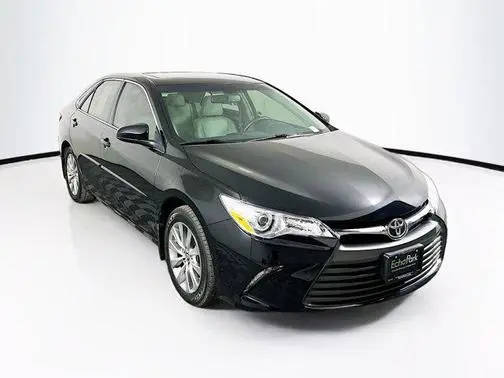 2016 Toyota Camry XLE FWD photo
