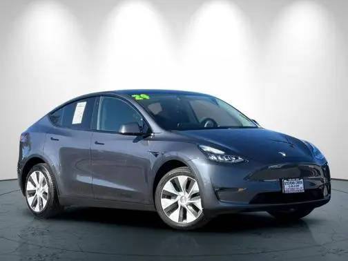 2023 Tesla Model Y Long Range AWD photo