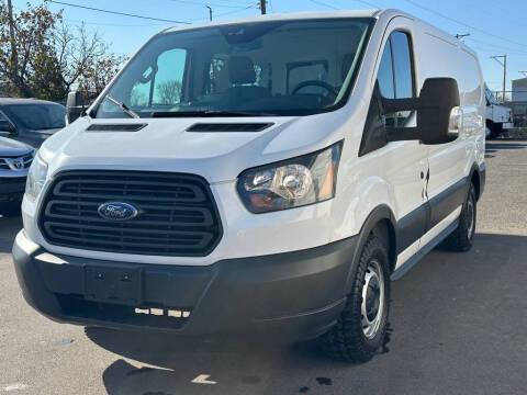 2016 Ford Transit Van RWD photo
