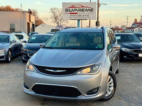 2018 Chrysler Pacifica Minivan Touring L FWD photo