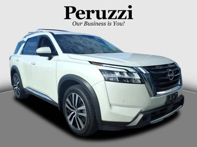 2023 Nissan Pathfinder Platinum 4WD photo