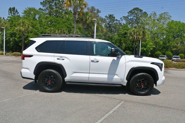 2023 Toyota Sequoia TRD Pro 4WD photo