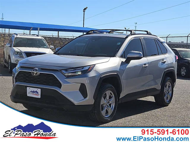 2022 Toyota RAV4 XLE FWD photo