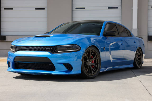 2015 Dodge Charger SRT Hellcat RWD photo