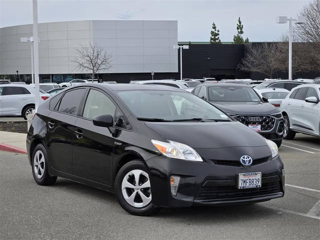 2015 Toyota Prius Three FWD photo