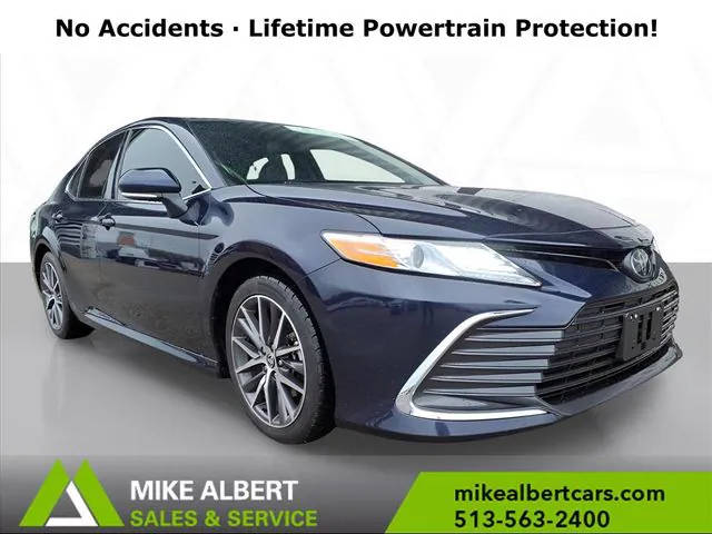 2022 Toyota Camry XLE V6 FWD photo