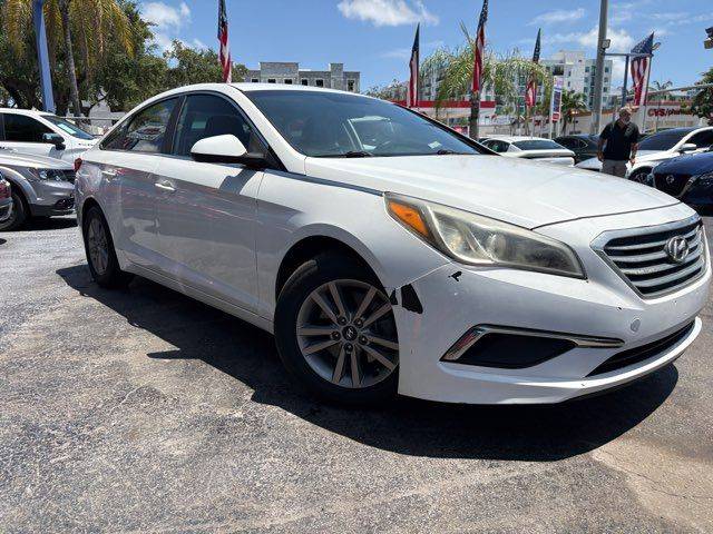 2015 Hyundai Sonata 2.4L SE FWD photo