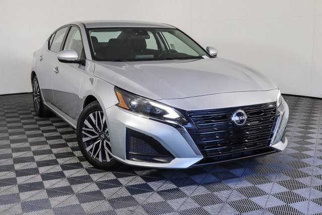 2023 Nissan Altima 2.5 SV FWD photo