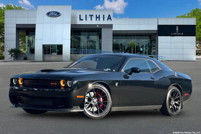 2015 Dodge Challenger SRT Hellcat RWD photo