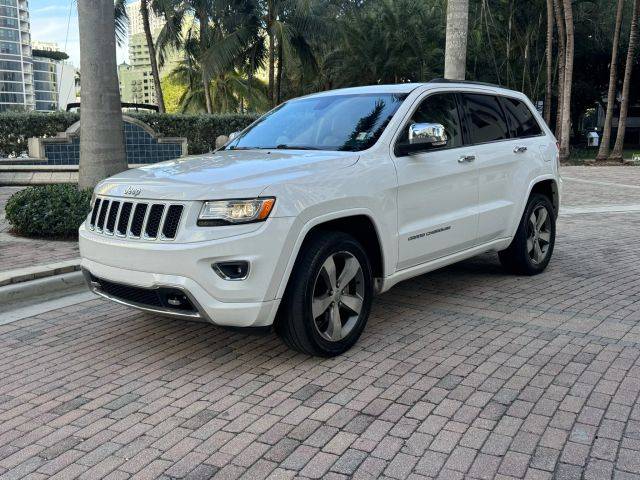 2015 Jeep Grand Cherokee Overland RWD photo