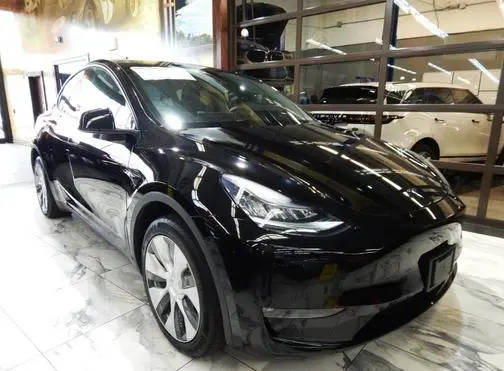 2021 Tesla Model Y Long Range AWD photo