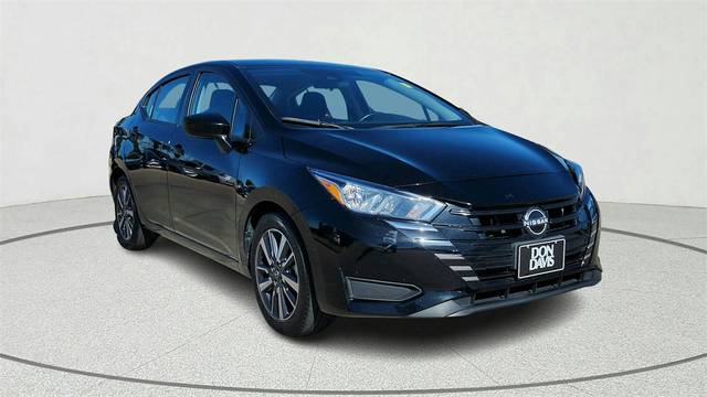 2023 Nissan Versa SV FWD photo