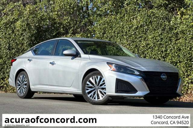 2023 Nissan Altima 2.5 SV FWD photo