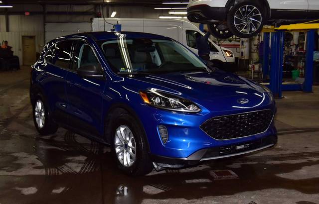 2022 Ford Escape SE AWD photo