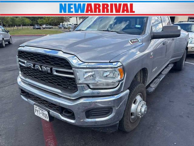 2023 Ram 3500 Big Horn 4WD photo