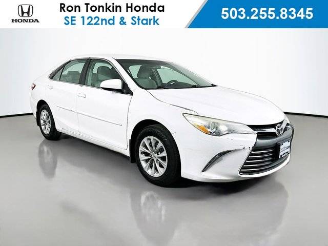 2015 Toyota Camry LE FWD photo