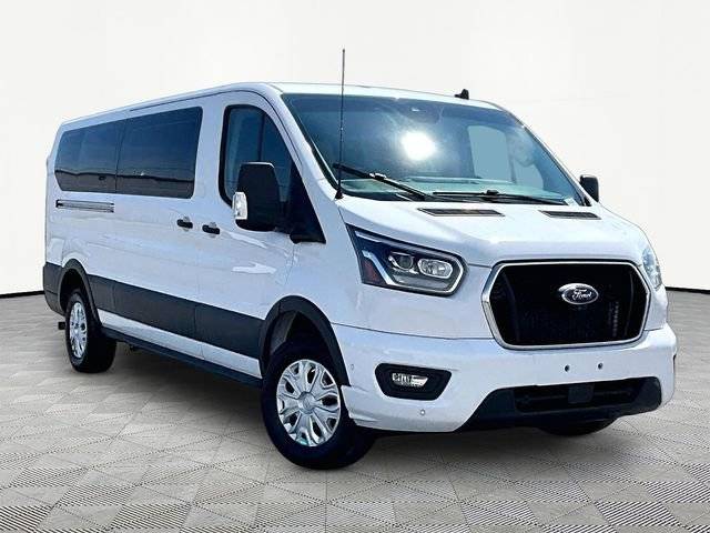 2023 Ford Transit Passenger Wagon XLT RWD photo