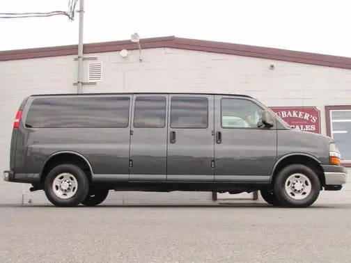 2016 Chevrolet Express LS RWD photo