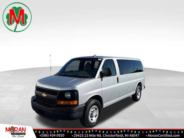 2016 Chevrolet Express LS RWD photo