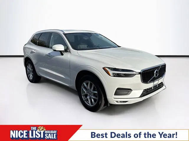 2021 Volvo XC60 Momentum AWD photo