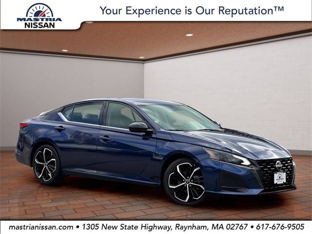 2023 Nissan Altima 2.5 SR FWD photo