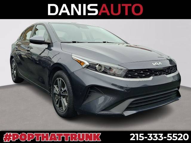 2023 Kia Forte LXS FWD photo