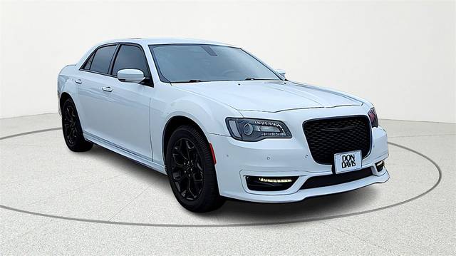 2022 Chrysler 300 Touring L AWD photo