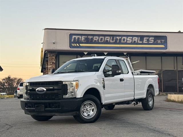 2017 Ford F-250 Super Duty XL RWD photo