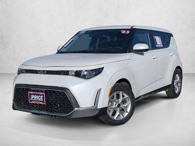 2023 Kia Soul LX FWD photo