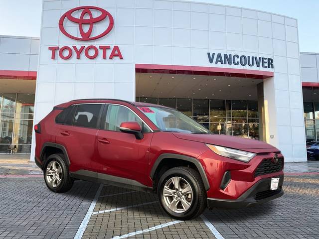 2023 Toyota RAV4 XLE FWD photo