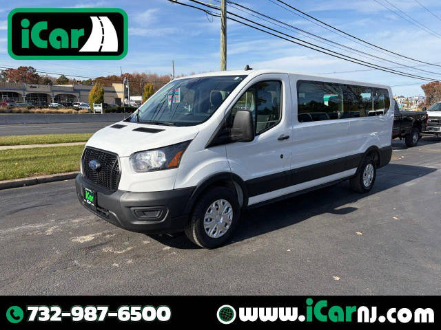 2023 Ford Transit Passenger Wagon XL RWD photo