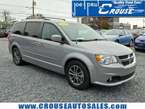 2017 Dodge Grand Caravan SXT FWD photo