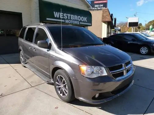 2017 Dodge Grand Caravan SXT FWD photo