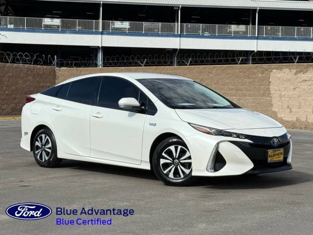 2018 Toyota Prius Prime Premium FWD photo