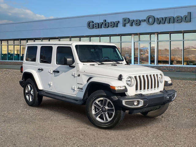 2023 Jeep Wrangler Unlimited Sahara 4WD photo