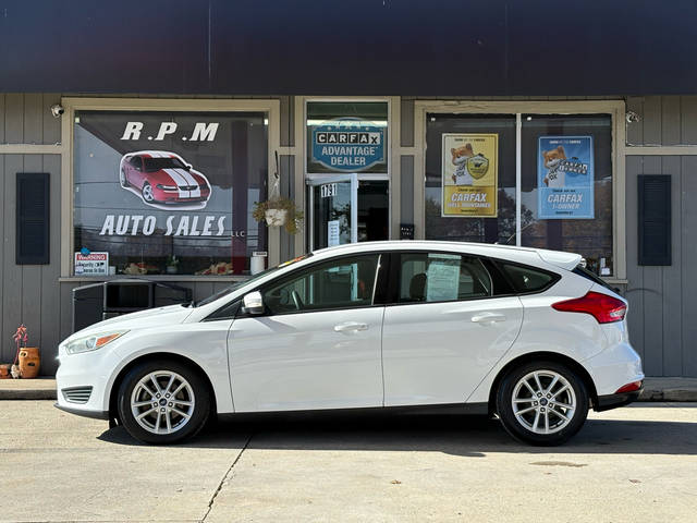 2016 Ford Focus SE FWD photo