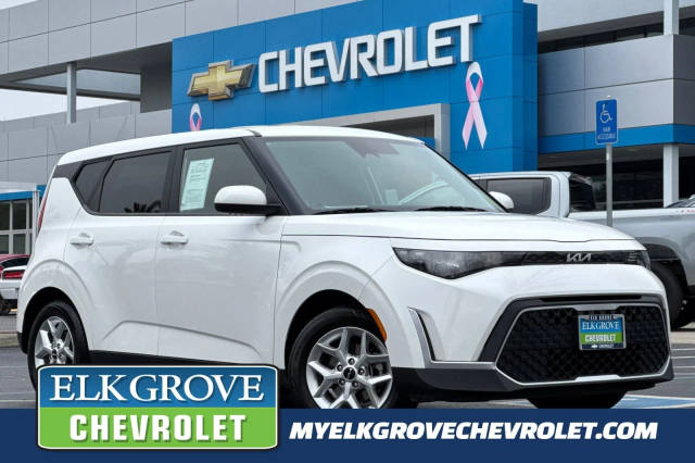 2023 Kia Soul LX FWD photo