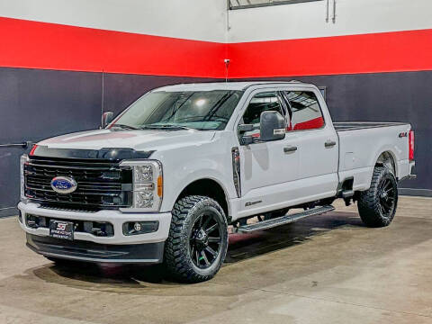 2023 Ford F-350 Super Duty XLT 4WD photo