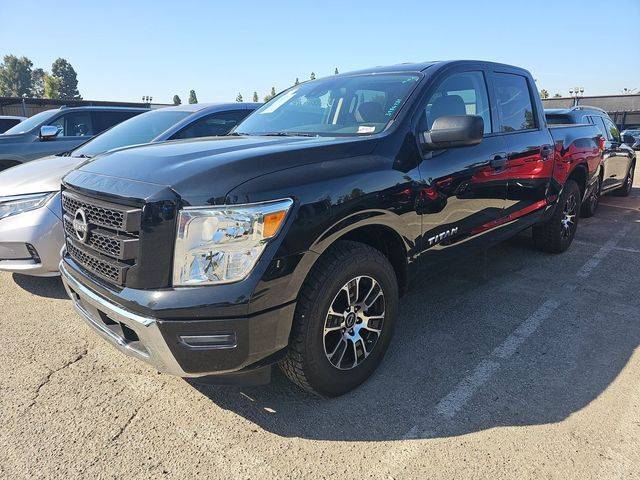 2023 Nissan Titan SV RWD photo
