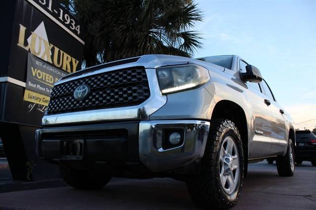 2018 Toyota Tundra SR5 4WD photo