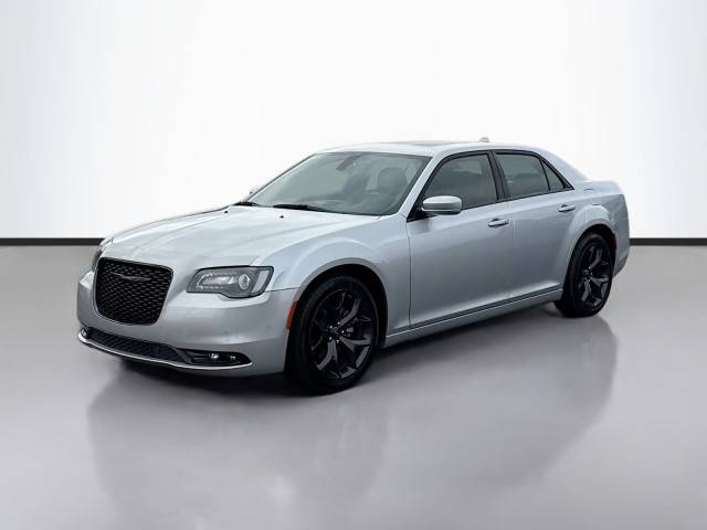 2023 Chrysler 300 300S RWD photo