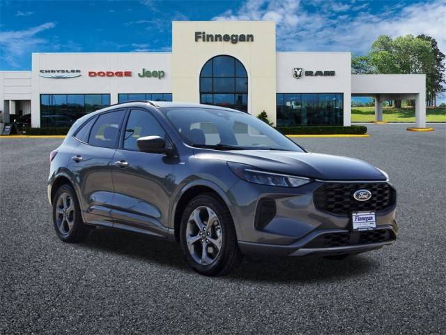 2023 Ford Escape ST-Line FWD photo