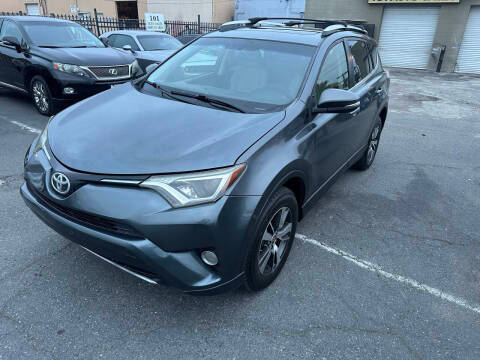 2016 Toyota RAV4 XLE FWD photo