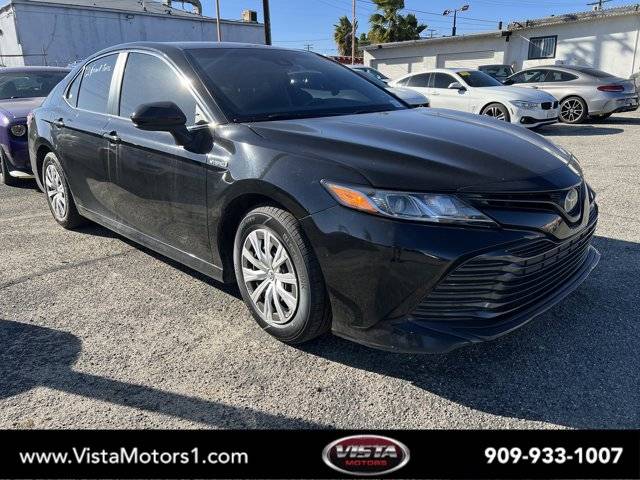 2019 Toyota Camry Hybrid LE FWD photo