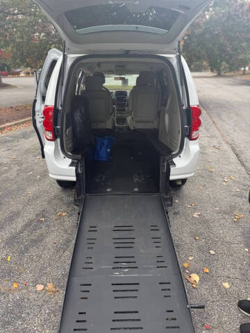 2016 Dodge Grand Caravan SE FWD photo