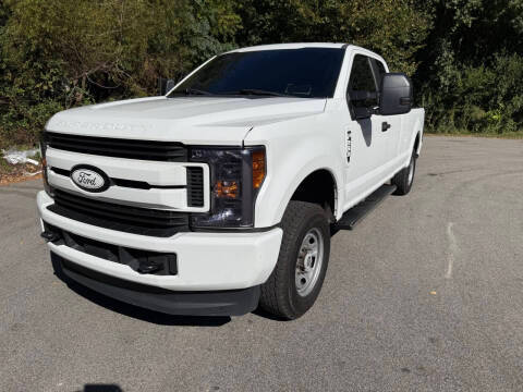 2018 Ford F-250 Super Duty XL 4WD photo