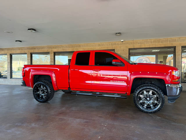 2018 Chevrolet Silverado 1500 LT RWD photo