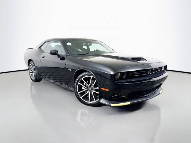 2023 Dodge Challenger R/T RWD photo